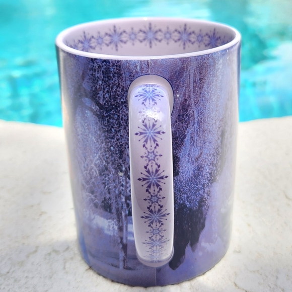 NWOT Disney Frozen Sisters and Snowflakes Coffee Mug - Picture 3 of 5
